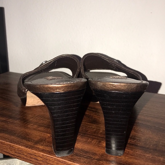 Brighton Brown Leather Slides - Picture 7 of 13